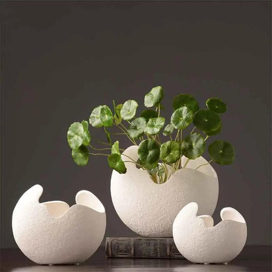 Simple White Ceramic Vase – Minimalist Decorative Flower Vase for Home & Office Decor Everware Hub