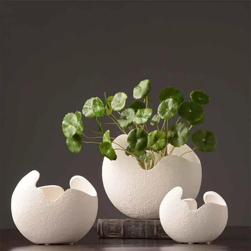 Simple White Ceramic Vase – Minimalist Decorative Flower Vase for Home & Office Decor Everware Hub