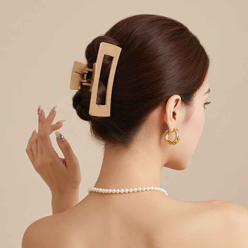Soft Silicone Hair Clip for Women – Large Oval Hair Claw