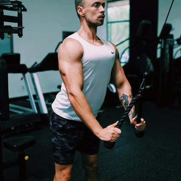 Adjustable Fitness Handlebars – 4-Piece Squat Rack Set Everware Hub